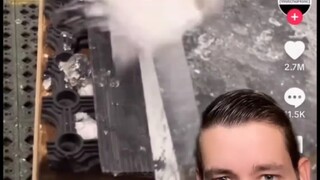 تقطيع الجليد كما لو كنت تقطع الزبدة