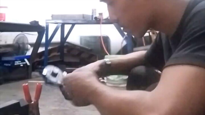 repair windshield motor.