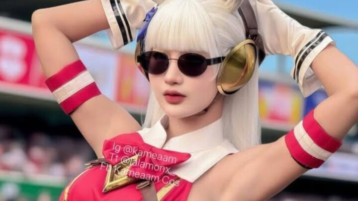 CEWEK CANTIK JOGET BESAR BANGET