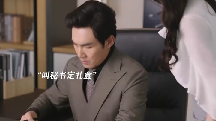 这个世界上都是自顾不暇的人，能顾及你情绪的人实在是难得