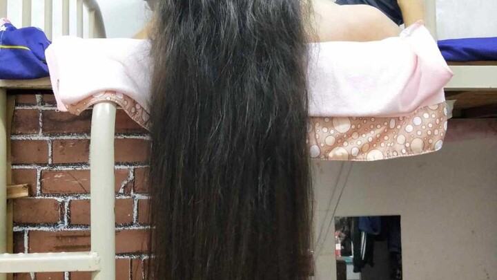 บันทึกผมยาว 5 ปีของเด็กผู้ชาย