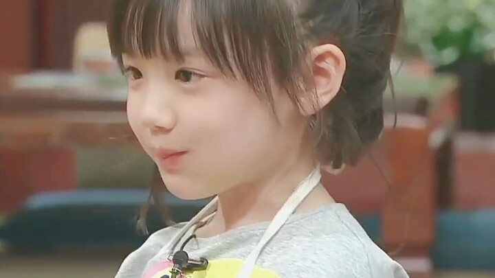 [Aina Ashida] So adorable! She must have been raised on cuteness!