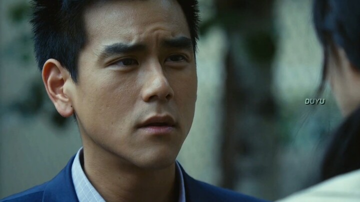 “Em vẫn không nỡ, cứ luôn tìm thấy tình yêu trong những lời nói dối đầy sơ hở của đối phương”