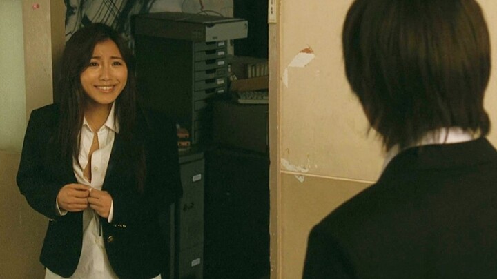 "Badut Gravitasi": Wanita muda diperkosa hingga melahirkan anak, namun pelaku perkosaan mengatakan b