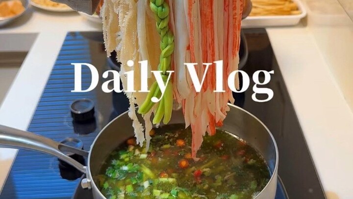 Niềm vui khi ở nhà ăn mì cay tê ớt và trôi nước đậu xanh