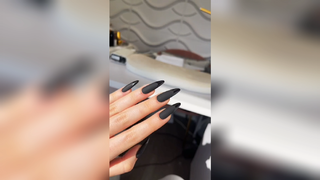 nail inspiration| móng tay đen dài siêu ngầu