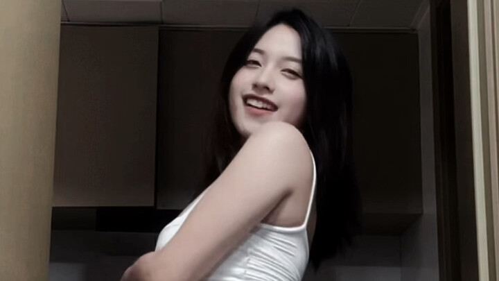 Banana Nini's Online Sexy Dance