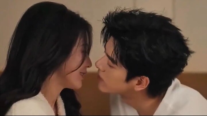 Tả Minh 左铭 ＆ Trần Tư Triệt 陈思澈《小女佣的惊喜，他用余生来宠》