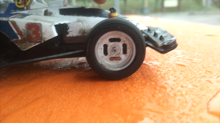 [Olahraga] Mini 4WD | Mengemudi di Cuaca Buruk