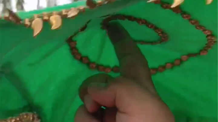 عودة إلى العمل الأصلي، انتبهوا أيها السادة!