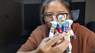 Ibuku "mematahkan" Gunplaku. . . .