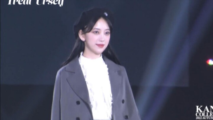 แฟชั่นโชว์ชุดชั้นในญี่ปุ่น: ร่ำรวยและใจกว้าง ไม่มีตาเล็กเหมือนชาวจีน!