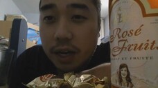 ASMR 吃东西的声音 - 幸运饼干和桃红果酒