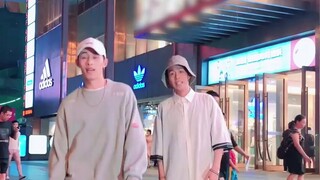 How many spacebars have you broken in the Internet cafe before?