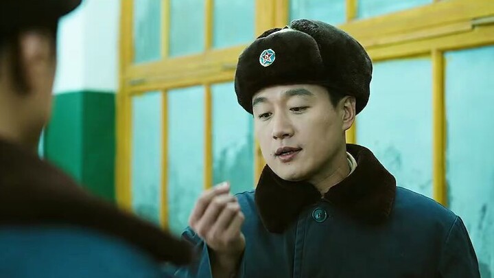 The captain almost threw up when he saw the mouse; after learning the truth, he was moved to tears.