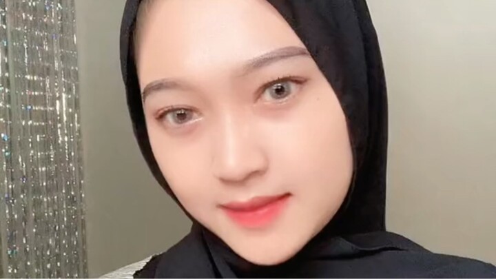 Jangan lupa Tonton live aku yaa🤗