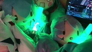 [Hatsune Miku] Bạn sẽ cảm thấy thế nào nếu có một đống đệm nhung lông Hatsune trong ký túc xá đại họ