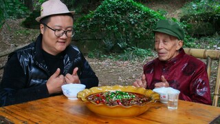 Preparing Your Own Chrysanthemum-Shaped Poached Duck Gizzard