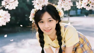 Light Yellow Girl