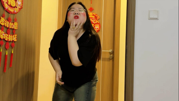 Old Zhang just can’t appreciate the finer things in life! He totally misses the vibe of my slightly 