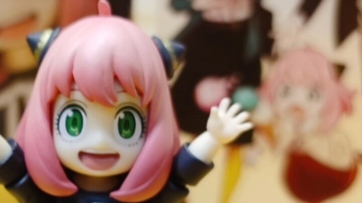 [Not doing your job] The first unboxing and review of Anya SHF on the entire site!