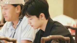 Hóa ra nụ cười đó ở cuối bữa tiệc trên biển trong giấc mơ còn có phần tiếp theo - à, tôi đã chấp nhậ