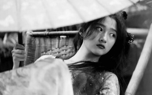 If you dare to make me your concubine, you will have to pay the price!