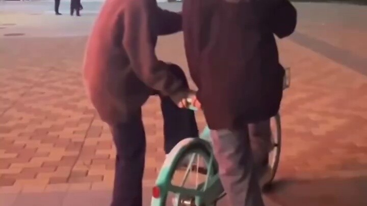 Bicycle sharing for two
