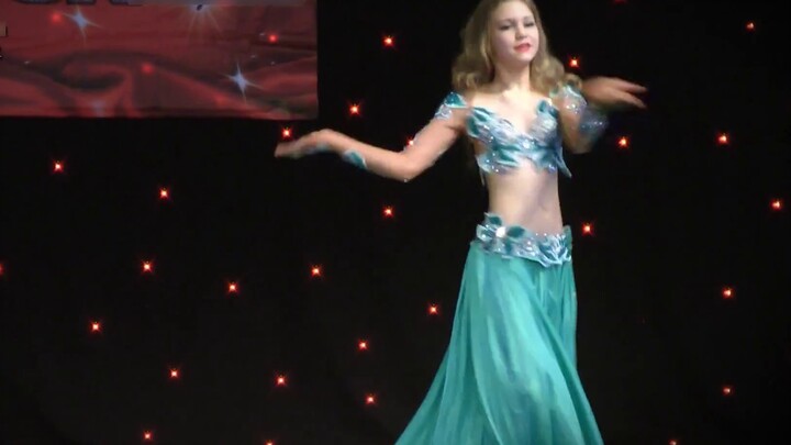 [Discover a new girl] Check out the belly dance of the beautiful girl Anastasia Kitsenko!