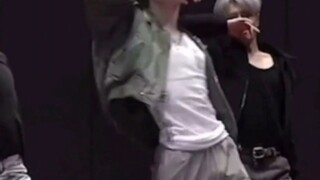 خصر نيشيمورا ريكي... من يستطيع أن يفهمني؟