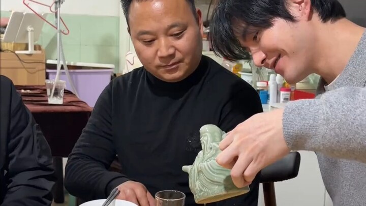 พี่จวิน: นึกว่าเอ็นดูซะอีก ที่แท้มาทดสอบการแสดงฉันใช่ไหม!