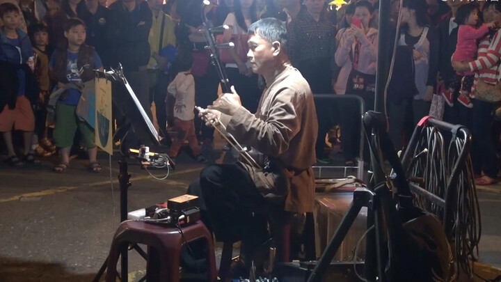 The Dusk - Erhu Playing on Streat