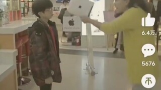 2011年珍贵视频（母亲怒砸初代iPad）拍摄于2016年