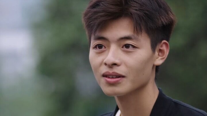 Awalnya kukira hanya saling membantu, tapi siapa sangka pada akhirnya...