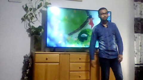 Saari Duniya Pyari song Dance with Kaif