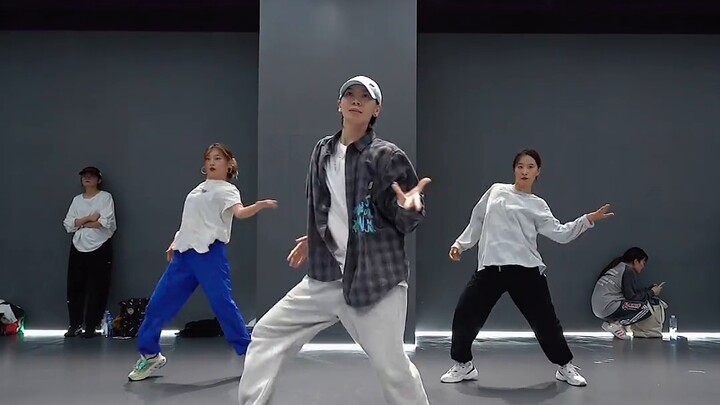 Girls' handsome card shot 🔥Large frame control extension hiphop｜Prefer the little devil version (wit
