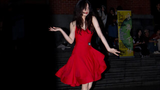 Tur Jalanan Latin Jangan Pernah Berhenti Jatuh Cinta