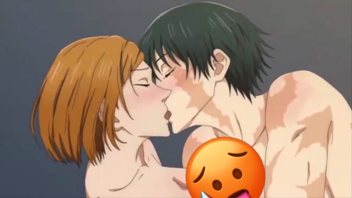 Nobara x Maki Yuri kissing 🥵