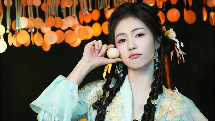 Hỏa Lạc bé yêu, chúc đóng máy vui vẻ! Mỗi lần hai bên cùng hướng về nhau đều thật đáng giá, tình yêu