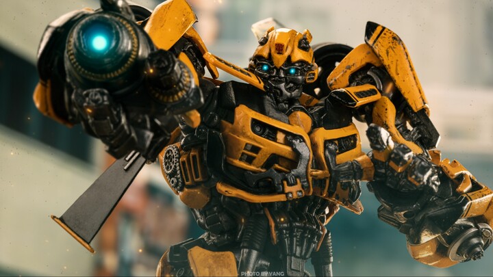 The guy filmed Transformers at home using toys and a screen?