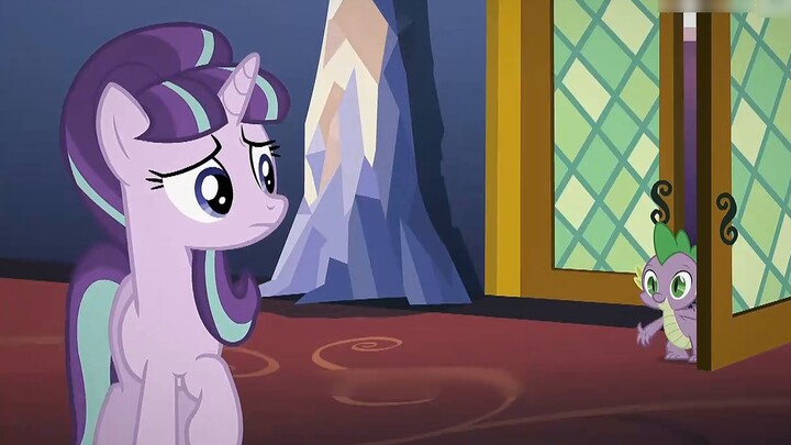 "إن اختلاف الأصدقاء هو ما يجعل صداقتنا أقوى"