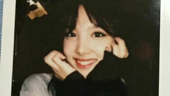 “Concept cốt lõi của girlgroup KPOP hàng đầu, idol nữ chính thống theo phong cách vương đạo với 9 nă