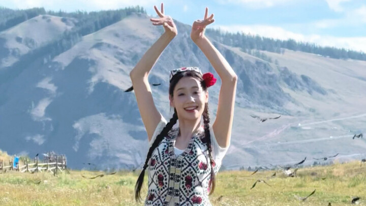 Head toward the grassland and let's dance together joyfully!