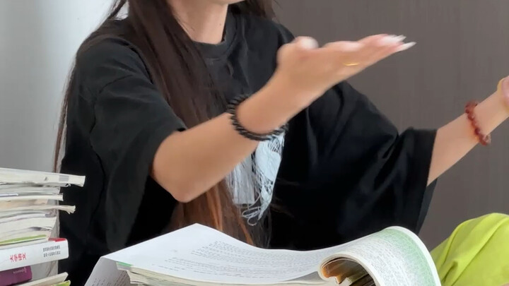 Tidak ada yang bilang sama saya kalau tulisan penuh pun bisa gak dapet nilai lho 😭