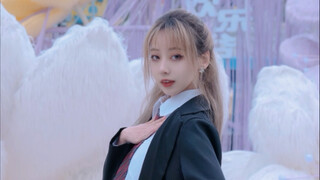 欢乐谷女团 | 第9秒，是我们对视的瞬间