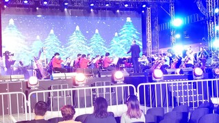 ABS CBN Philharmonic Orchestra performs Christmas Songs Live at the BGC High Streets On NYE 2020