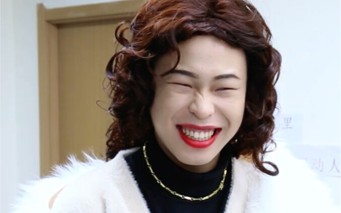 พี่จิ้งลงใต้หาเงินก้อนใหญ่ การดูแลในร้านเสริมสวยทำได้อย่างครบถ้วน
