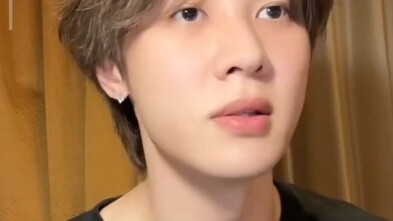 عندما سمع تشيان كون في البث المباشر أن جانغ هاو يملك شهادة تدريس، بالإضافة إلى قصة صغيرة عن "تشا"