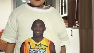 “给兄弟们介绍一下我的新皮肤”