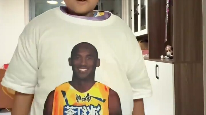 "Mari saya perkenalkan skin baru saya kepada kalian semua"